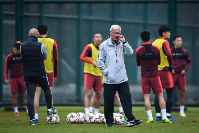 弗格45分辽宁惜败首钢 张宁17分山西胜四川